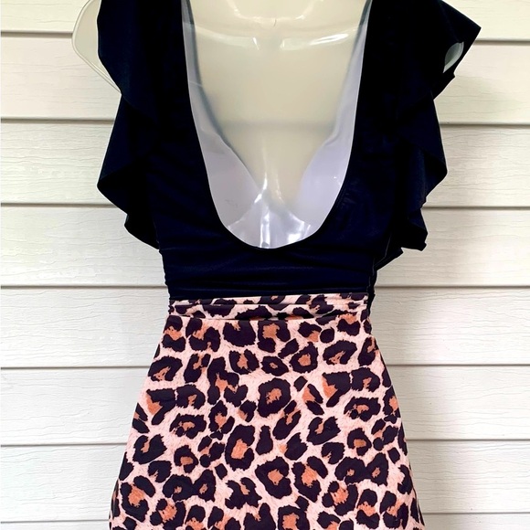 Women’s New With Tags Chic Black and Leopard Print Swimsuit size 22 W - Picture 7 of 8